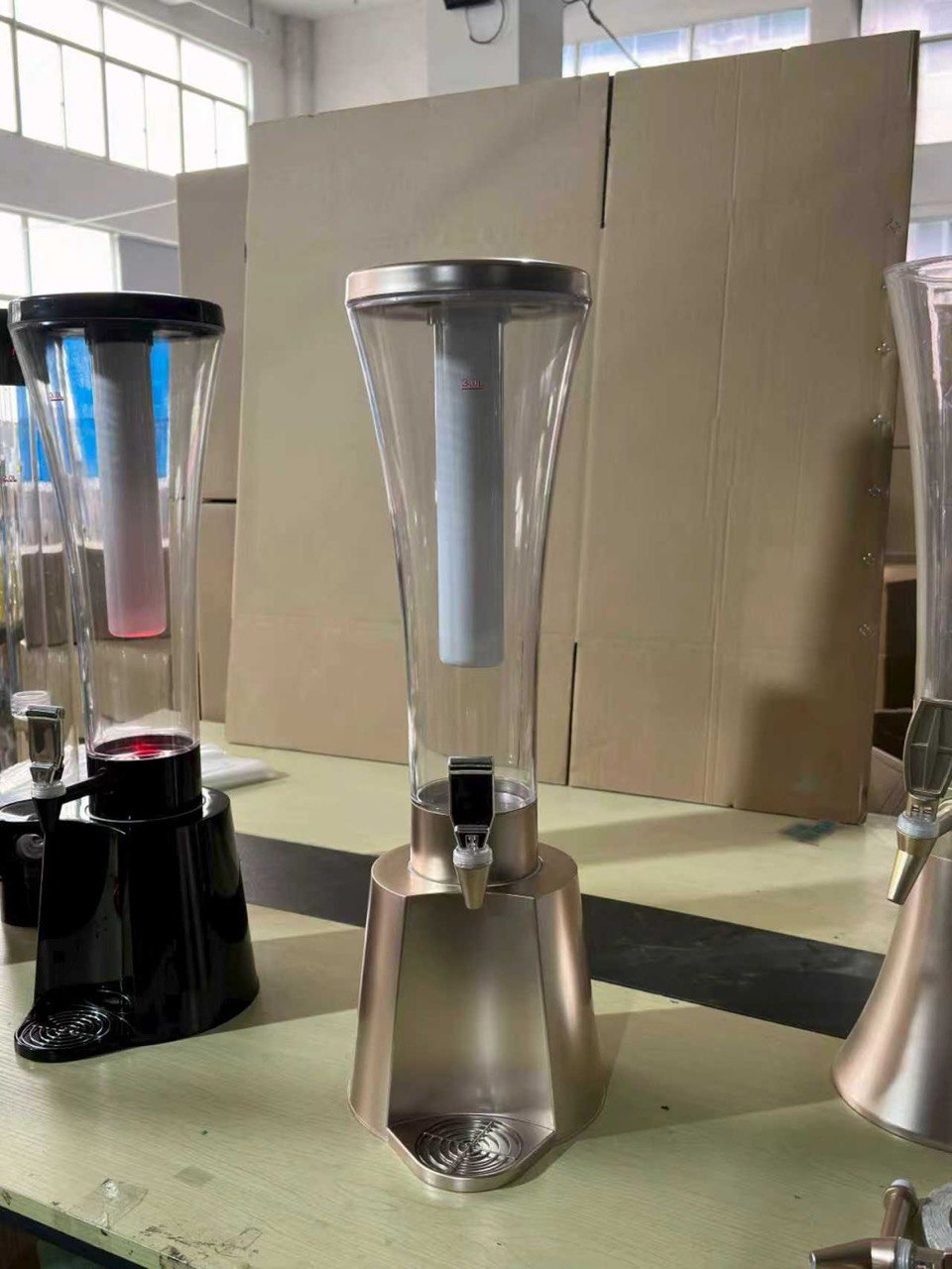 Колба, диспенсер